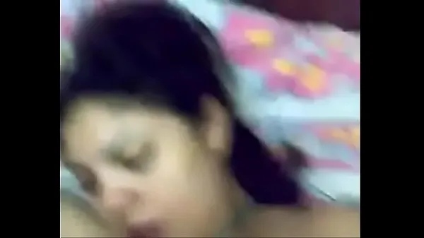 Dysk HD Indian desi babe moan while fucked harked by boyfriend Klipy