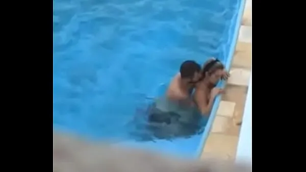高清Pool sex in Catolé do Rocha驱动器剪辑