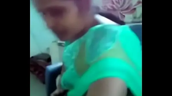 Klip berkendara Tamil girl boobs HD