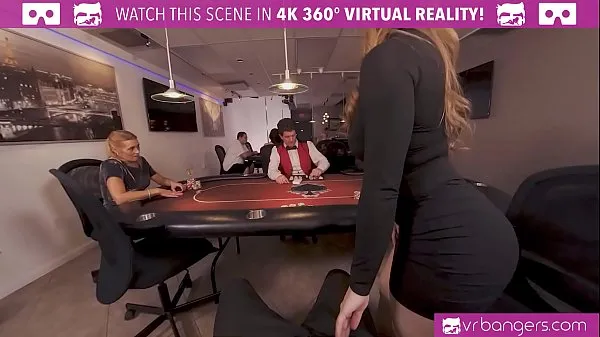 Κλιπ μονάδας δίσκου HD VR Bangers Busty babe is fucking hard in this agent VR porn parody
