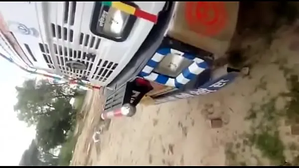HD Indian sex in truk-drevklip