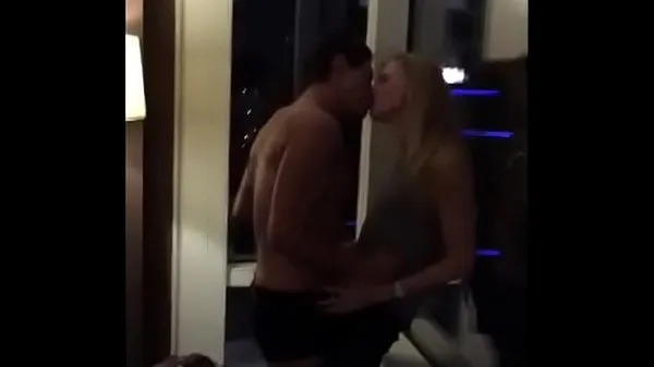HD Blonde wife shared in a hotel room-drevklip