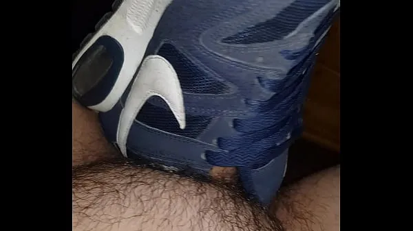 HD Gay sex amateur dick blowjob fetish sneak sneakers in Nike' Airmax french fetish sket branle meghajtó klipek