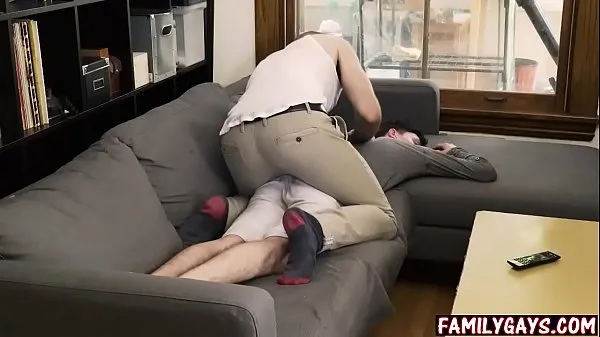HD Gay step daddy massaging & fucking his stepson - fucked up family 드라이브 클립
