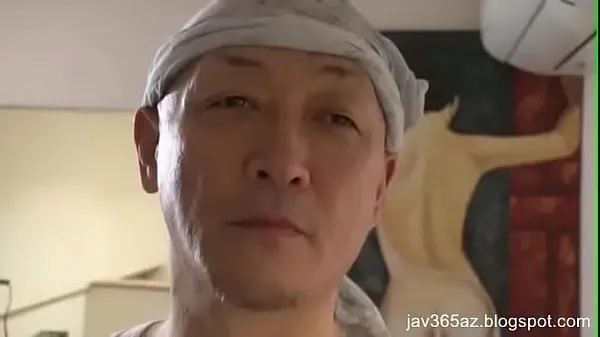 HD young horny wife has a painter fucker behind husband 드라이브 클립