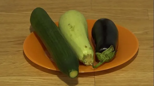 HD Organic anal masturbation with wide vegetables, extreme inserts in a juicy ass and a gaping hole-stasjonsklipp