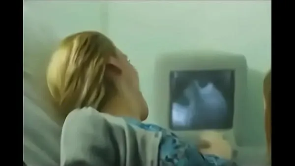 Κλιπ μονάδας δίσκου HD Doctor taking advantage of the patient