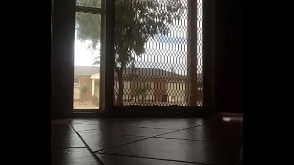 Klip berkendara my neighbour is always watching out his window so i decided to ram my ass in my front window he seen HD