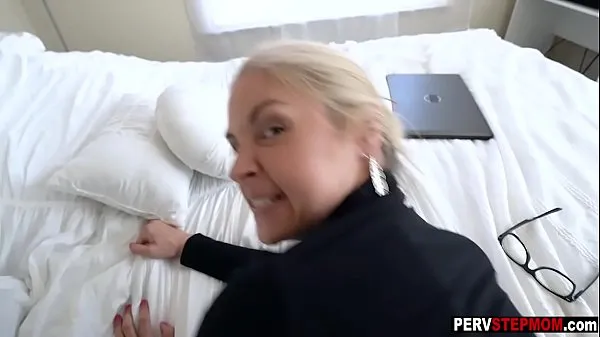 HD Crazy stepmom enjoyed in a fucking with a stepson again drive Clips