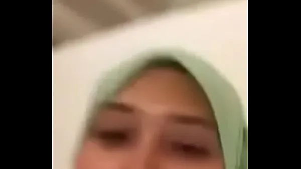 HD Green tudung malay blowjob with sex in hotel drive Clips