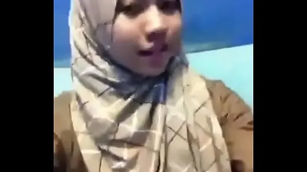 HD Malay Hijab melayu nude show (Big boobs drive Clips