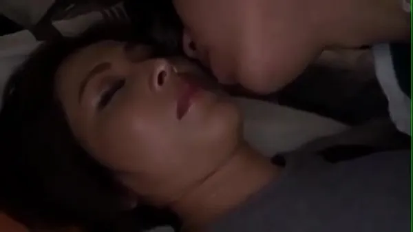 HD Japanese Got Fucked by Her Boy While She Was s Klip pemacu