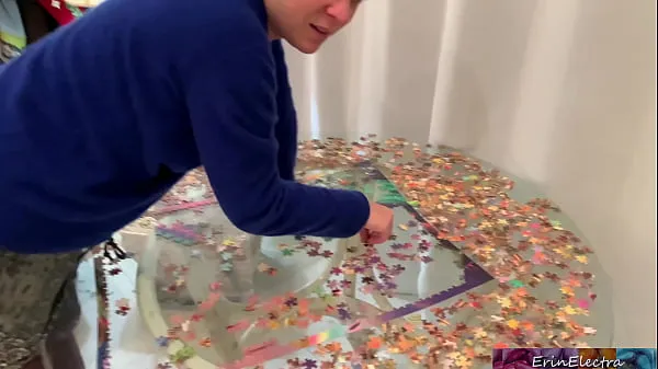 HD Stepmom is focused on her puzzle but her tits are showing and her stepson fucks her 드라이브 클립