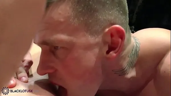 Klipy z jednotky HD Boyfriend Passionate Pussy Licking Babe - Female Orgasm