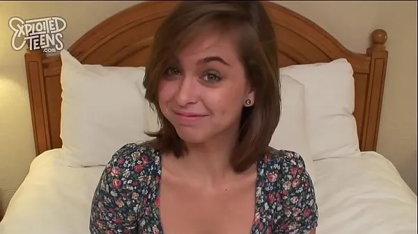 HD Riley Reid Makes Her Very First Adult Video schijfclips