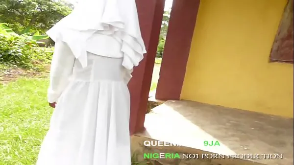 Klipy z disku HD QUEENMARY9JA- Amateur Rev Sister got fucked by a gangster while trying to preach