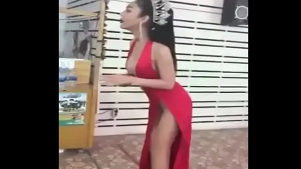 HD Beautiful Asian girl lets her breasts grab for money (Name Klip pemacu