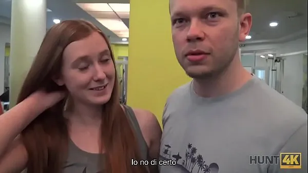 Klipy z jednotky HD HUNT4K. The couple were training in the gym when a wealthy hunter appeared