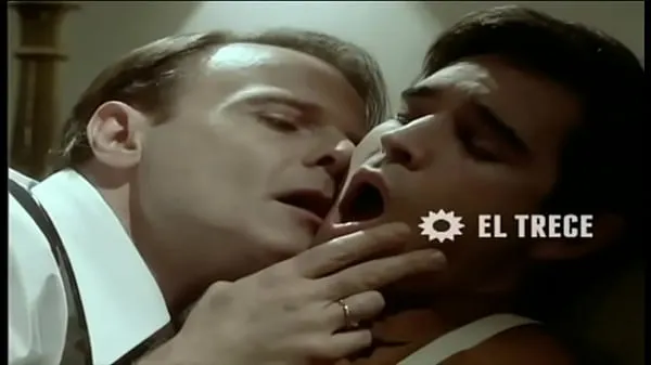 HD Froilán and Nando gay kiss from Father courage meghajtó klipek