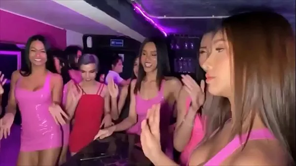 HD Latina T-girl whore is a cocksucker and a prostitute sürücü Klipleri
