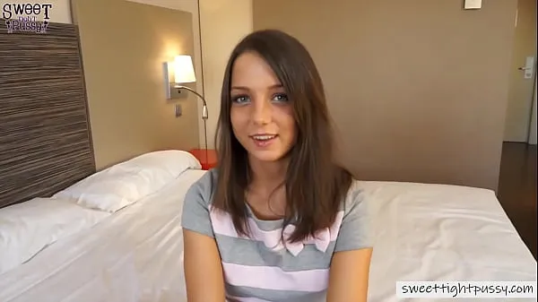 HD Teen Babe First Anal Adventure Goes Really Rough-drevklip