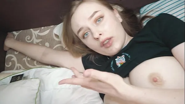 Klipy z jednotky HD StepDaughter stuck in the bed and I decided to fuck her