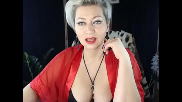 Klipy z jednotky HD Many of us would like to fuck our step mom! Gorgeous mature whore AimeeParadise helps one poor fellow to make his dreams come true