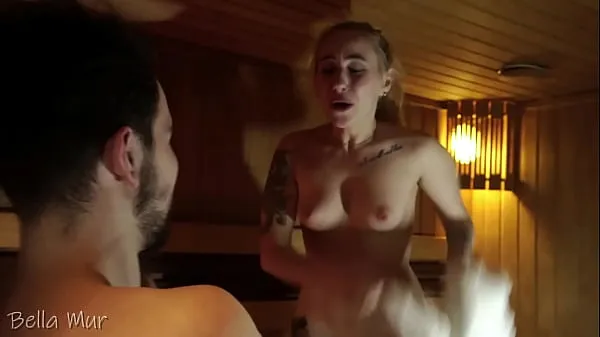 HD Curvy hottie fucking a stranger in a public sauna sürücü Klipleri