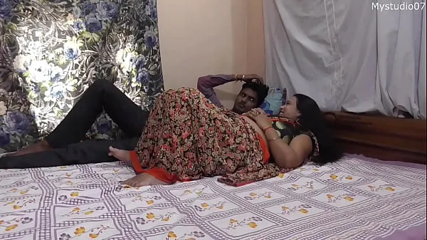 HD Indian sexy Bhabhi teaching her stepbrother how to fucking !!! best sex with clear audio-drevklip
