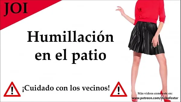 HD Humiliated in the yard of your house. JOI in Spanish Klip pemacu