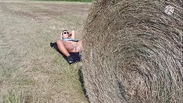 HD The public agent Lucie is fucked by a stranger in the nature by the roadside !!! What a bitch drive Clips