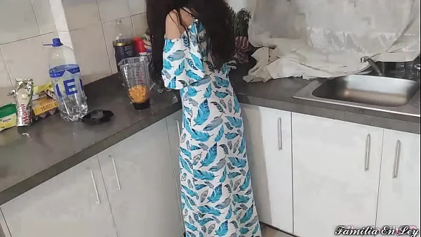 Κλιπ μονάδας δίσκου HD My Beautiful Stepdaughter in Blue Dress Cooking Is My Sex Slave When Her Is Not At Home