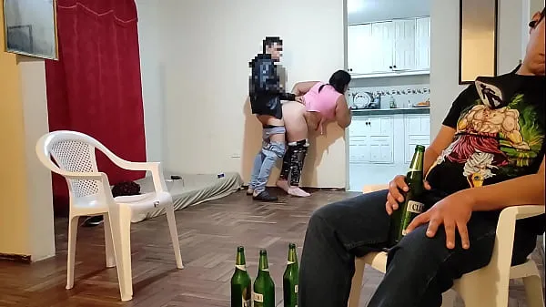 Clip ổ đĩa HD I go to my best friend's house to watch the Soccer GAME He gets very I give his wife some massages and we end up fucking He has a very BIG ASS is a good whore