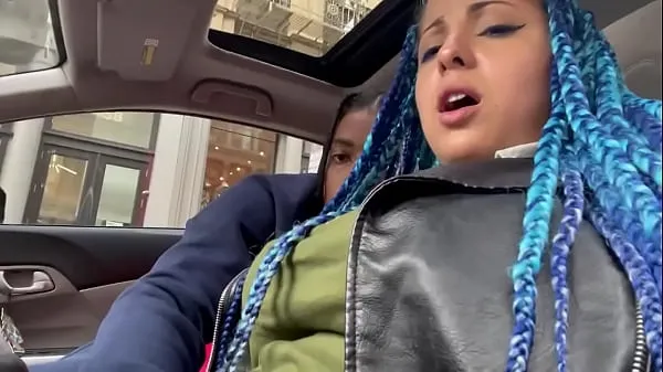 HD Squirting in NYC traffic !! Zaddy2x drive Clips