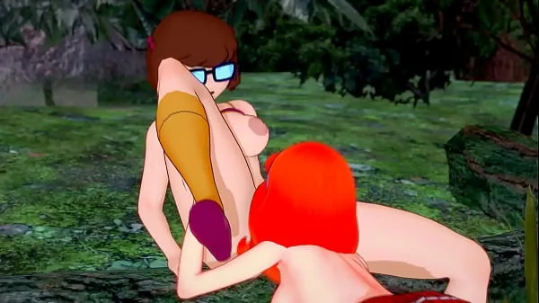 Posnetki pogona HD Nerdy Velma Dinkley and Red Headed Daphne Blake - Scooby Doo Lesbian Cartoon