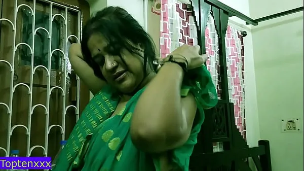 Klipy z jednotky HD Amazing hot sex with milf single aunty.. Indian teen boy vs milf aunty. dirty hindi audio