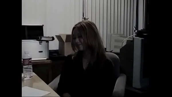 Clip per unità HD Cute Korean girl takes off her black panties and fucks her boss in his office