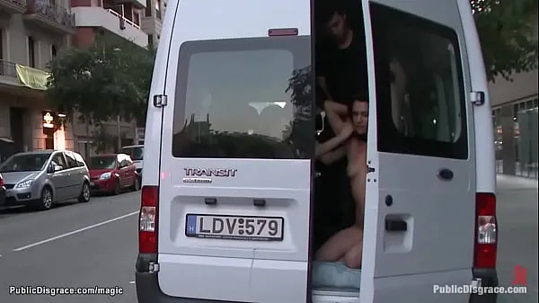 HD Spanish babe walked naked in public-drevklip
