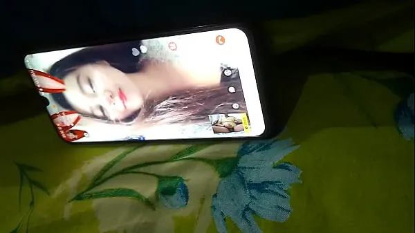 Κλιπ μονάδας δίσκου HD flashing desi indian big dick lund to chinese cam girl showing big boobs and pussy and ass