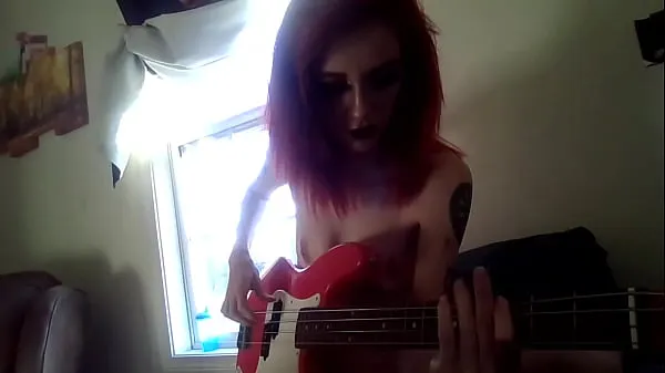 HD MelltheMilf redhead ginger plays Bass Guitar Nude with small tits meghajtó klipek