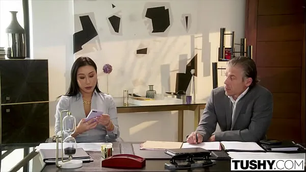 Κλιπ μονάδας δίσκου HD TUSHY Stunning Nicole Doshi in her exclusive anal debut