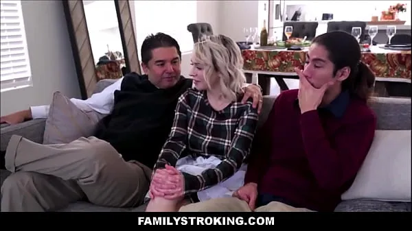 HD Young Cute Blonde Teen Step Sister & Brother Thanksgiving Day Sex-enhetsklipp