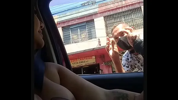 HD Мэри хвастается улицами Сан-Паулу в машине со своим мужемдисковые клипы