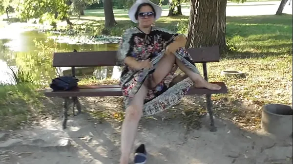 HD Chubby mature woman yeast old in transparent dress sürücü Klipleri
