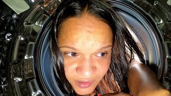 Klip berkendara Stepmother gets stuck in the washing machine and stepson can't resist and fucks HD