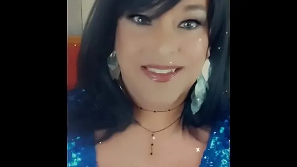 HD sexy stephanie cd loves to masturbate in her blue dress schijfclips