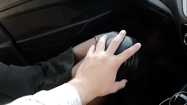 HD Cold weather like sex in the car drive Clips
