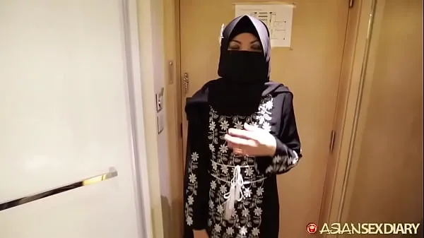 Κλιπ μονάδας δίσκου HD 18yo Hijab arab muslim teen in Tel Aviv Israel sucking and fucking big white cock