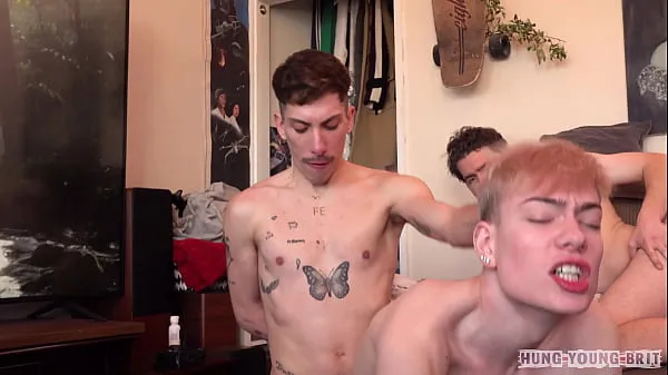 HD None of the lads in this video are ‘Porn Stars’ They are all REAL guys from my mates BB WhatsApp Group schijfclips