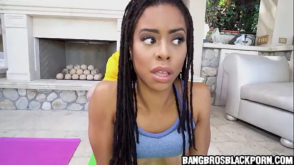 HD Black babe sucks her yoga trainer's big cock drive Clips